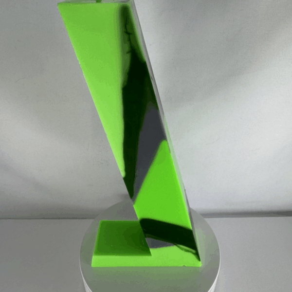 Bougie moulée verte fluo et foncée, modèle 7UP de la collection Chlorophylle