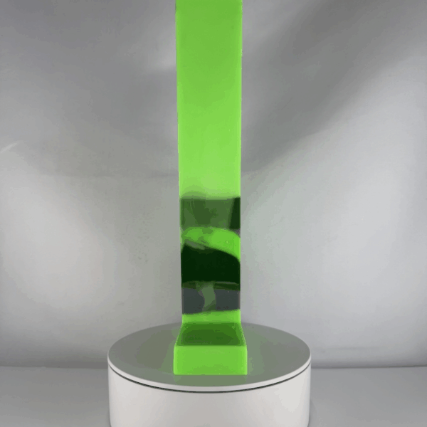 Bougie moulée verte fluo et foncée, modèle 7UP de la collection Chlorophylle