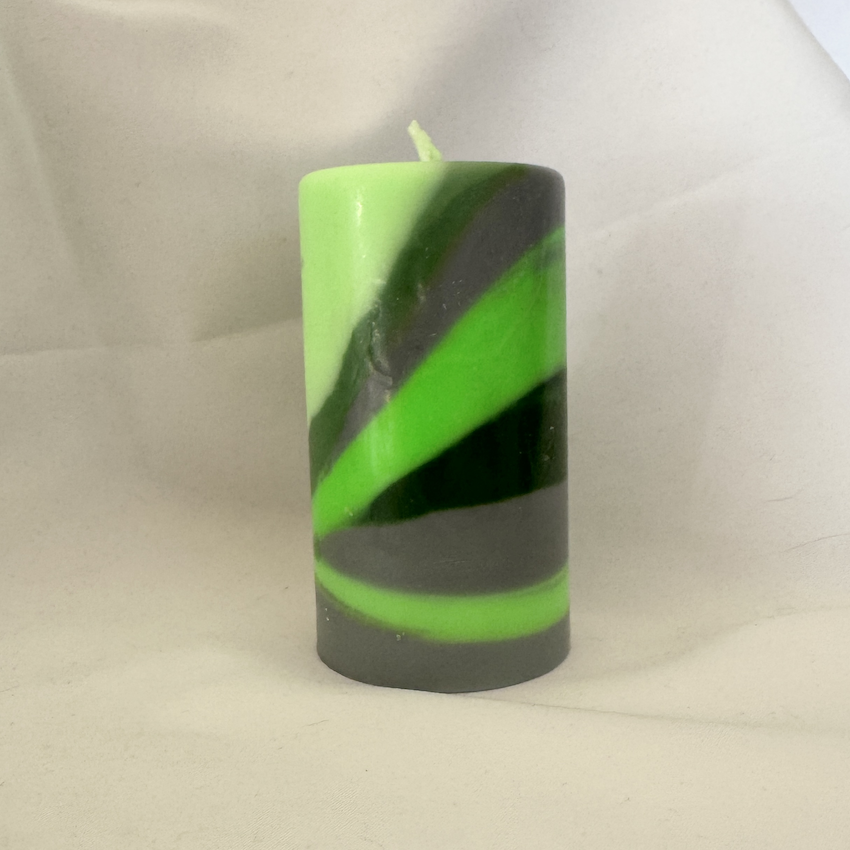 Bougie verte cylindrique compacte, 6.5×9.5 cm, collection Chlorophylle