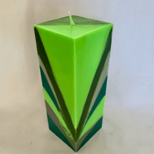 Bougie Pilier 6×16 – Collection Chlorophylle Bougie verte format pilier, 6×16 cm, couleurs chlorophylle vives