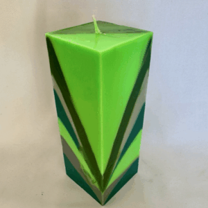 Bougie verte format pilier, 6×16 cm, couleurs chlorophylle vives