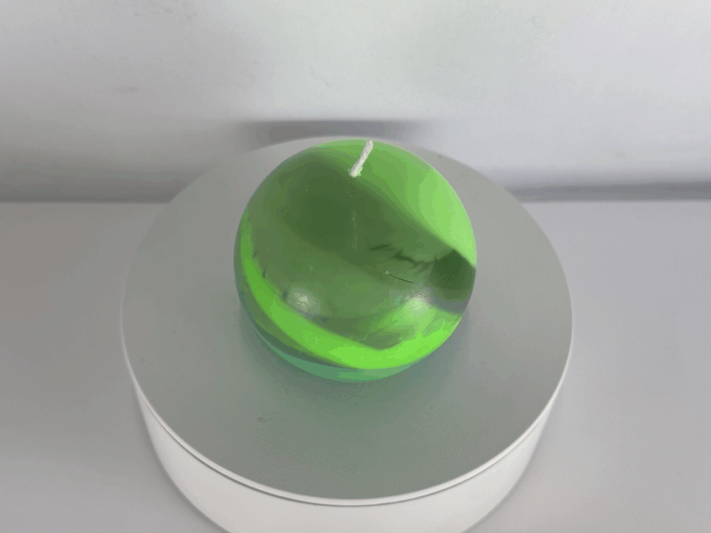 Bougie Sphère 6.5 – Collection Chlorophylle Bougie verte en forme de sphère, 6.5 cm, collection Chlorophylle