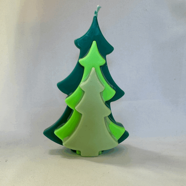 Bougie moulée en sapin stylisé vert, collection Chlorophylle