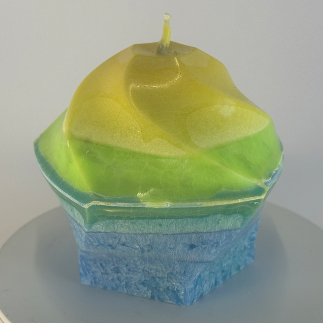 Bougie flamme pentagonale Bleu citron – 8,5 cm Bougie pentagonale flamme jaune, verte et bleue – collection Bleu citron