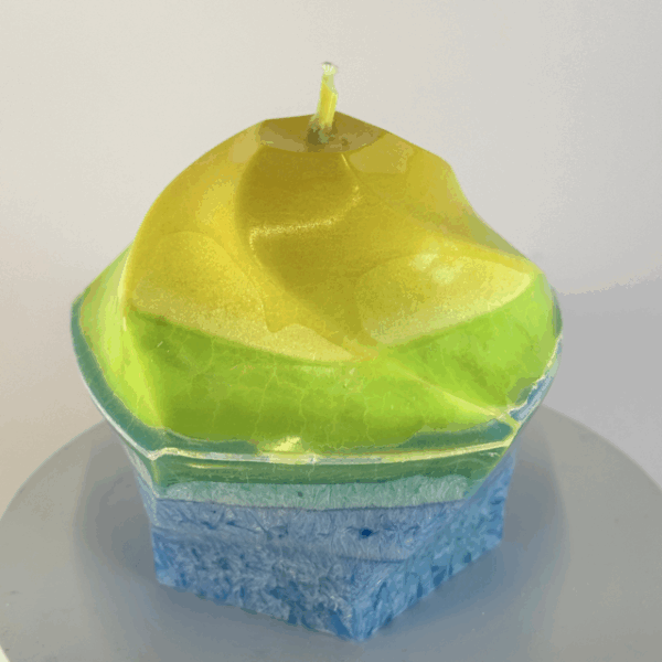 Bougie flamme pentagonale Bleu citron – 8,5 cm Bougie pentagonale flamme jaune, verte et bleue – collection Bleu citron