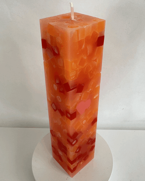 Bougie pilier carré IceCubes 5x22 cm | cire orange, rouge.