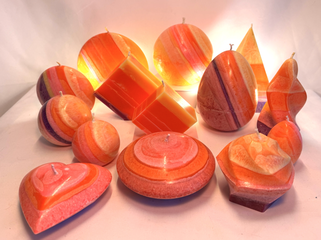 Bougies artisanales colorées en cire végétale – photo d’ensemble – collection joy boo-j