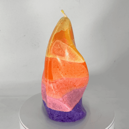 Bougie Flamme de 13,5 cm – Collection JOY – dégradé orange, rose et jaune en cire végétale