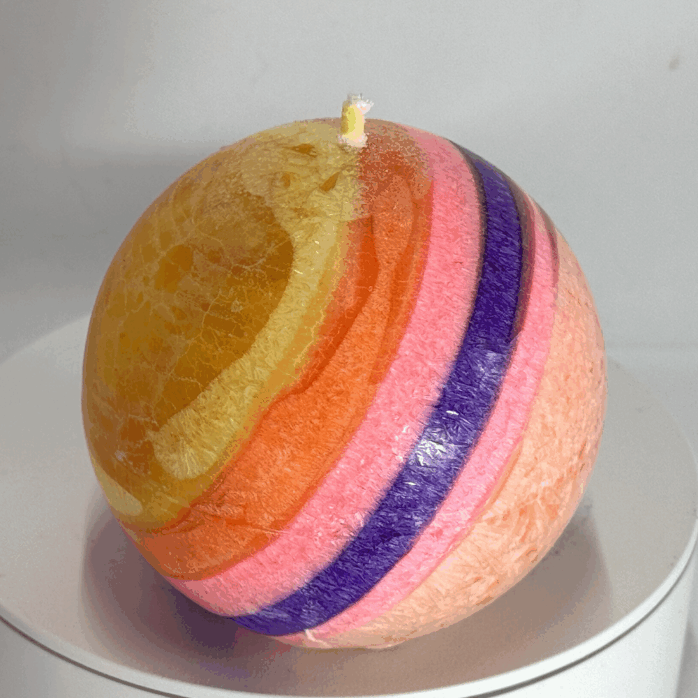 Bougie sphérique colorée de 8 cm – Collection JOY – cire végétale, effet cristallisé