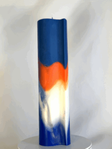 Bougie à 3 vagues, pilier bleu, orange et blanc avec motif ondulé