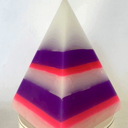 PinkLadies_PyramidePT-2 Pyramide Pink Ladies | 16 cm