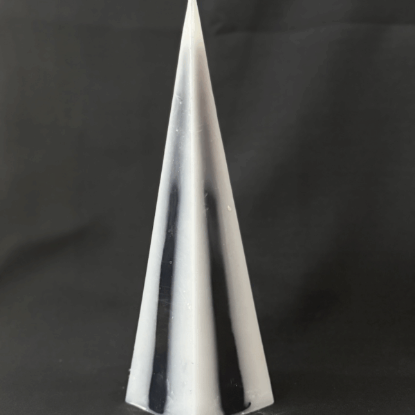 Pyramide craquelée 21cm | Noir & Blanc