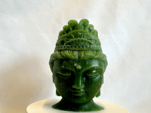 Bougie visage féminin bouddha vert forêt 300g Bougie moulée visage bouddha féminin vert forêt – boo-j