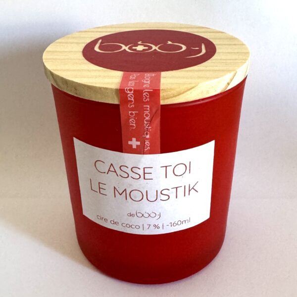 Bougie 160 ml – RED Swiss Edition (cire coco) Bougie rouge Swiss Edition 160 ml – croix blanche, cire de coco, fabrication artisanale