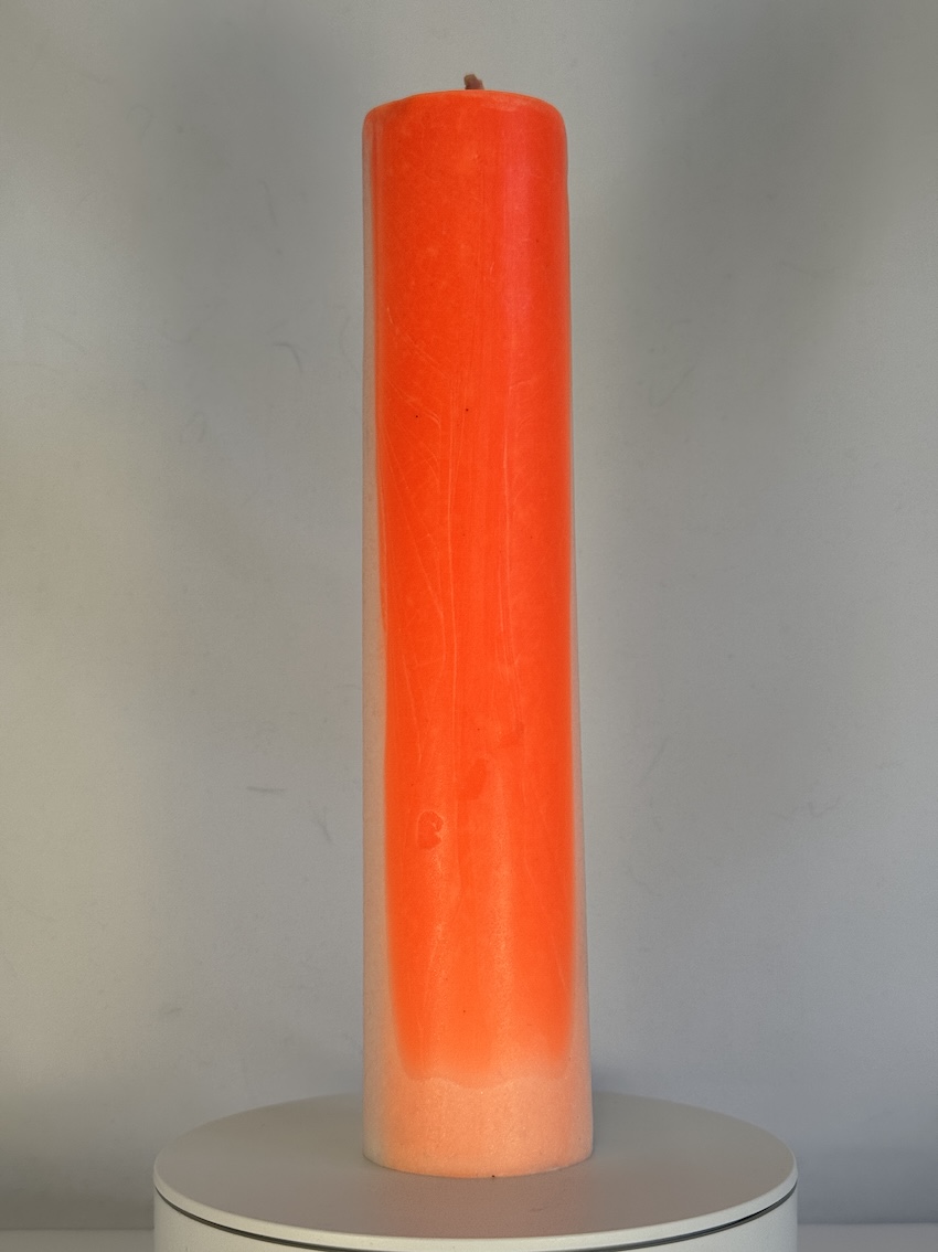 Bougie cylindrique moulée en cire d’olive, 4,7×22 cm, dégradé blanc et orange