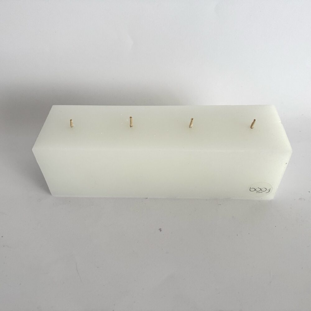 La Zorizontale – bougie 4 mèches moulée Bougie artisanale Zorizontale – rectangulaire et horizontale