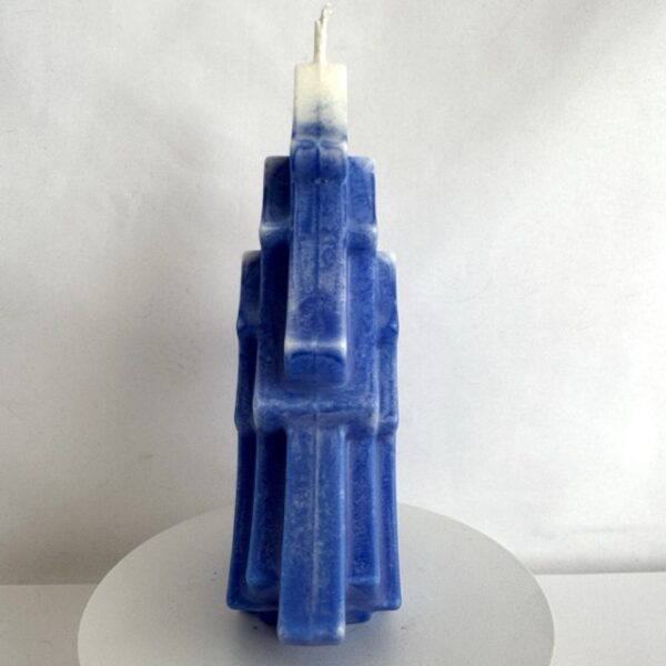 Bougie sapin moulée en cire d’olive, bicolore bleu outremer et blanc