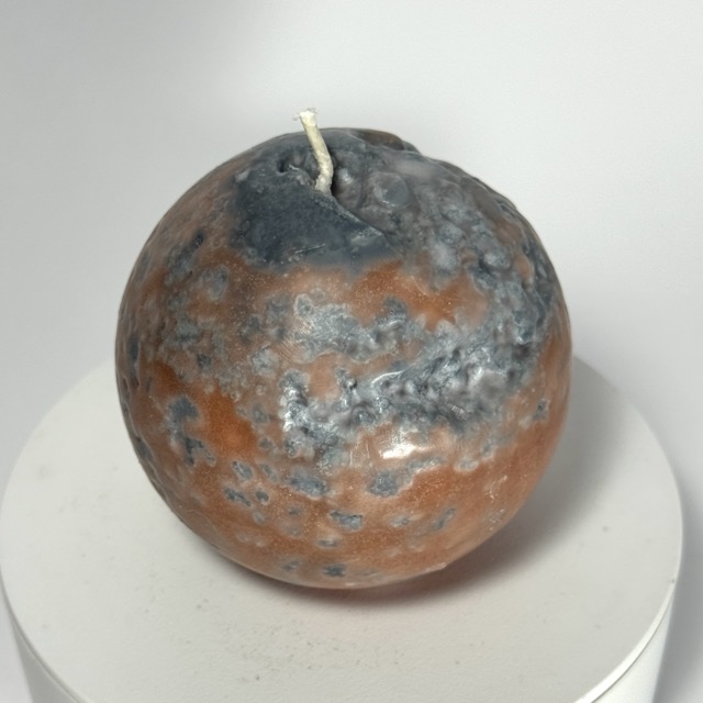 Bougie sphère 8 cm MERCURY — cire minérale texturée