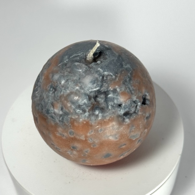 Bougie sphère 8 cm MERCURY — cire minérale texturée