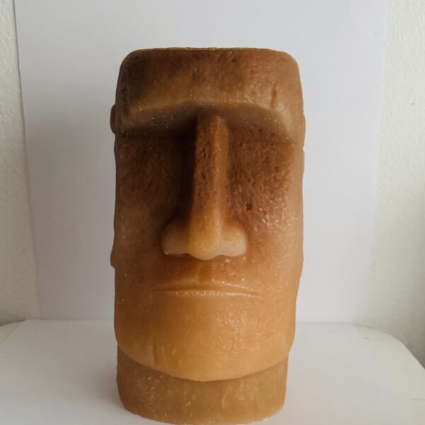 Photophore Moaï en cire recyclée — sable Grand photophore Moaï en cire recyclée — couleur sable naturel — création artisanale sculpturale boo-j