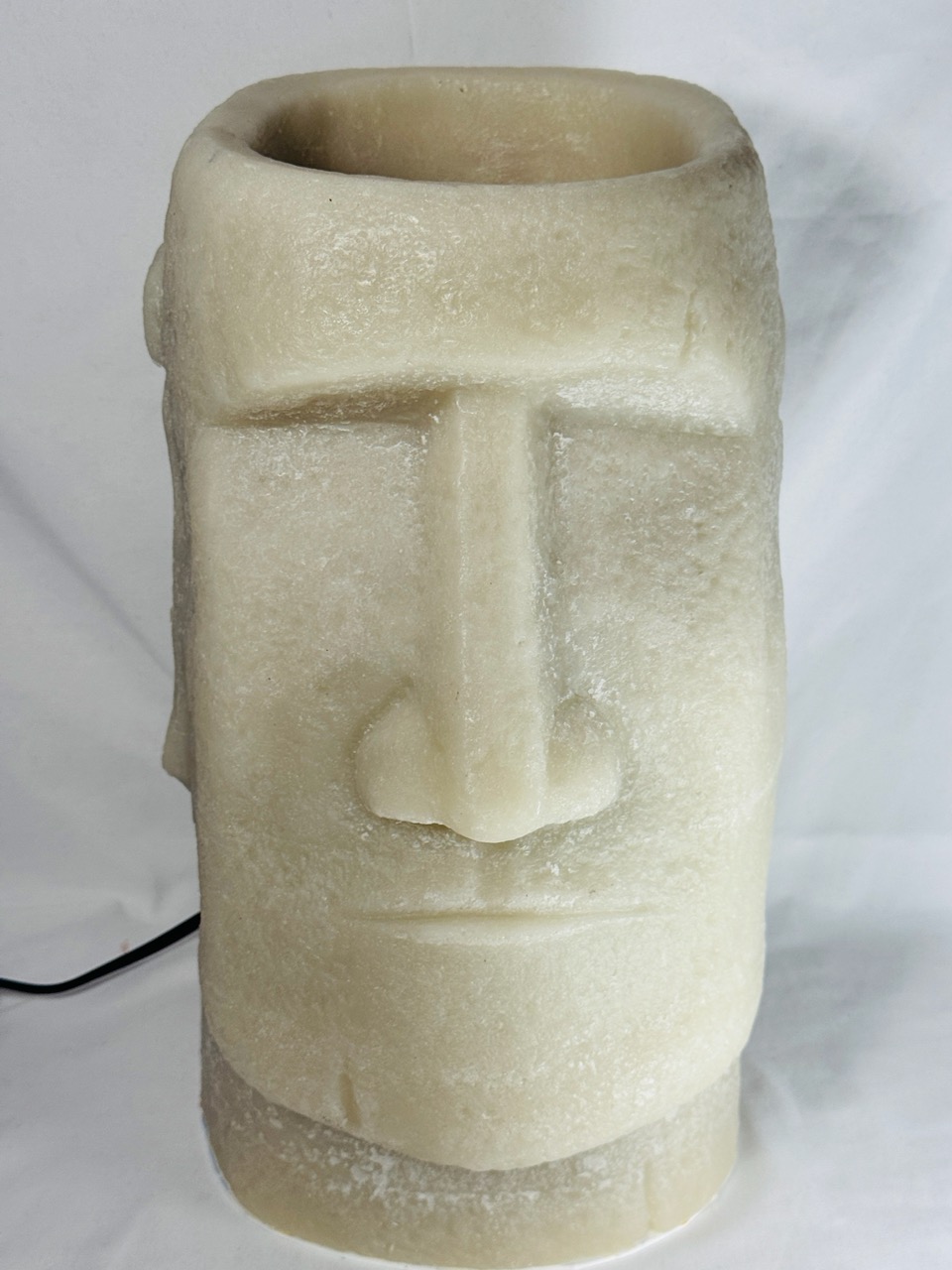 Photophore en cire recyclée en forme de tête de Moaï