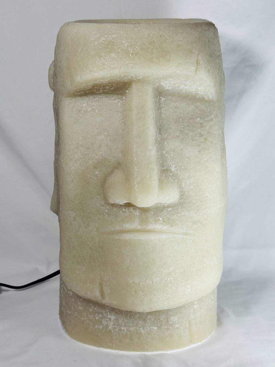 Photophore en cire recyclée en forme de tête de Moaï