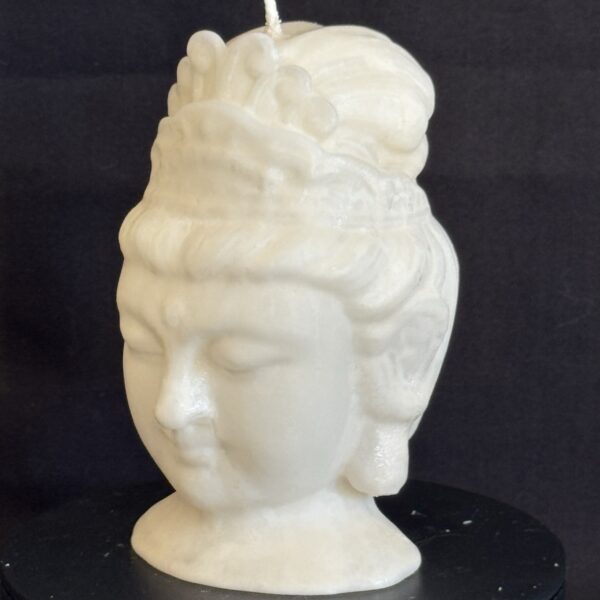 Bougie visage féminin nacrée dorée — cire végétale et minérale | boo-j Bougie visage féminin nacrée dorée — cire végétale et minérale, effet perlé doré.