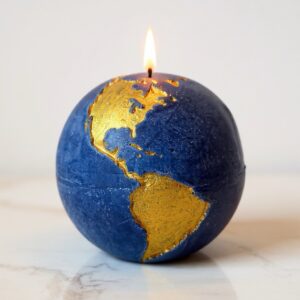 Bougie globe terre bleue outremer continents dorés 19cm