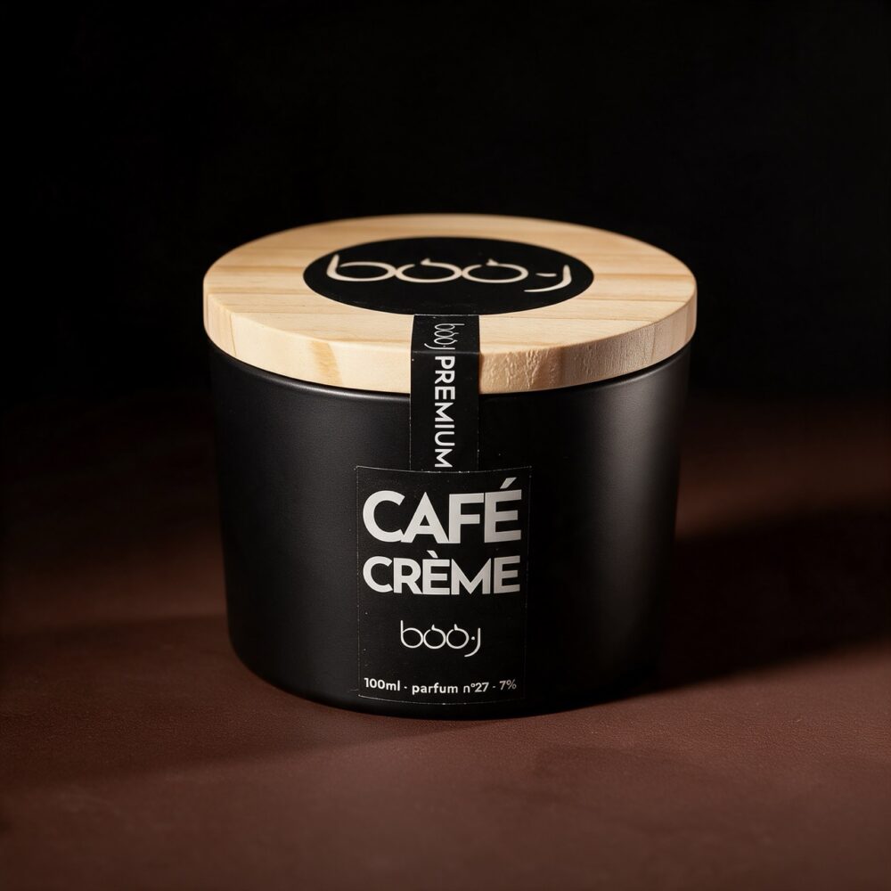 Bougie parfumée artisanale Café crème parfum n°27 en pot noir 100 ml, notes espresso, mousse de lait chaud et caramel, boo·j